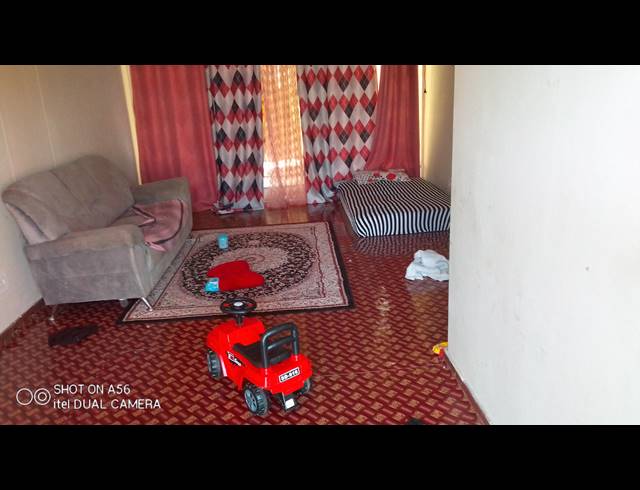 1.5 BEDROOM FLAT FOR SALE IN PRETORIA WEST